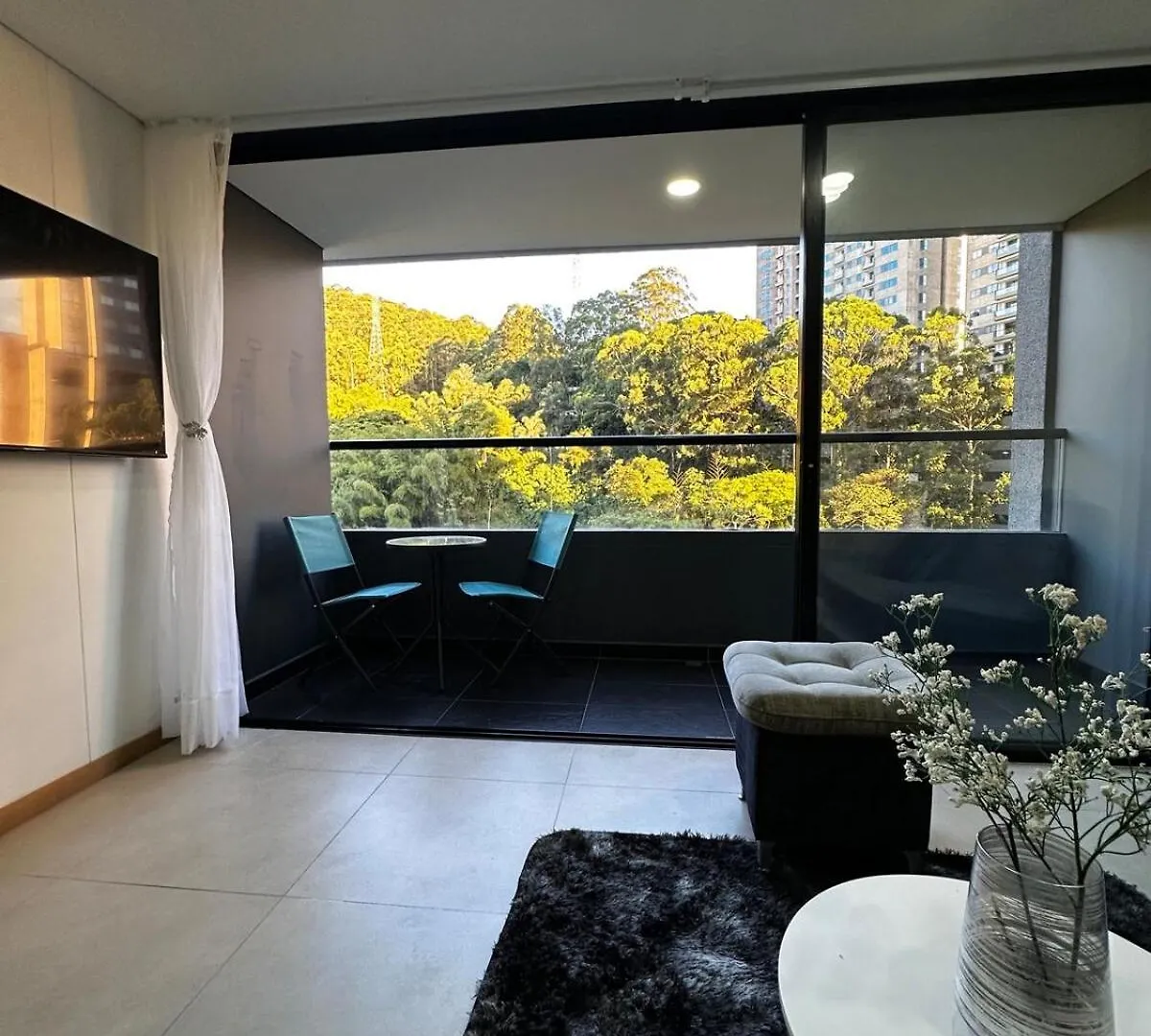 Stylish Mountain View Studios Medellin